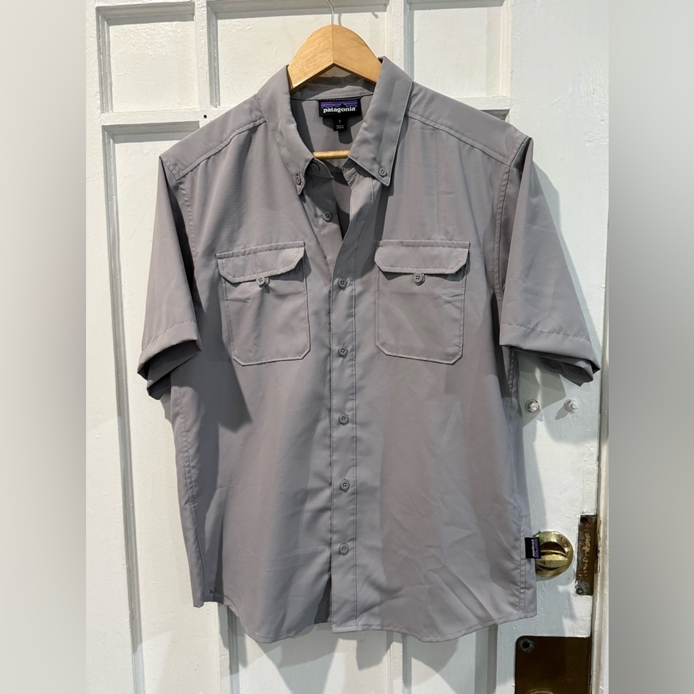 Patagonia Men's Casual Gray Button Down Shirt